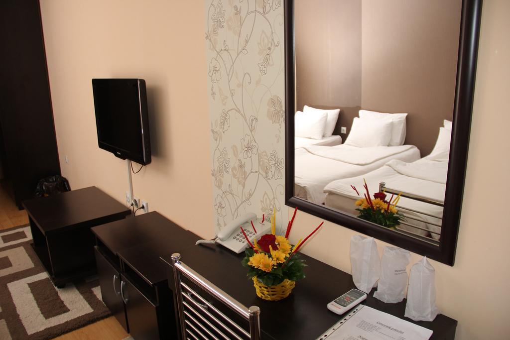 Garni Hotel Rile Men Ni Zimmer foto